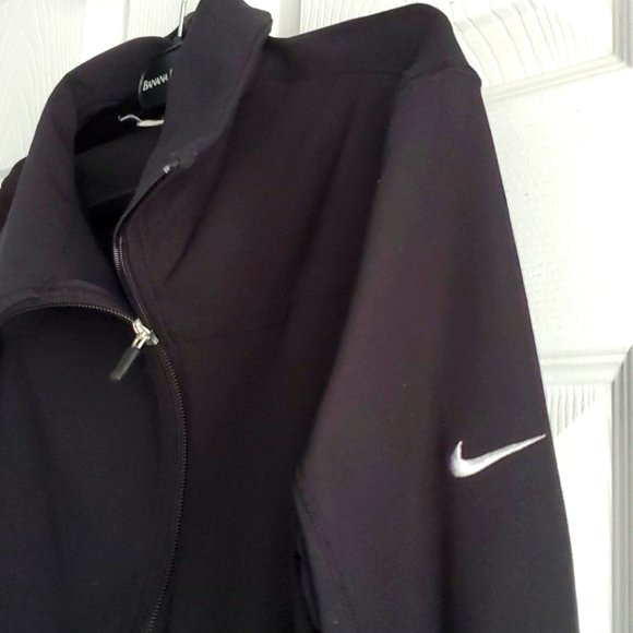 Medium Nike zip up dry fit jacket - Picture 3 of 8